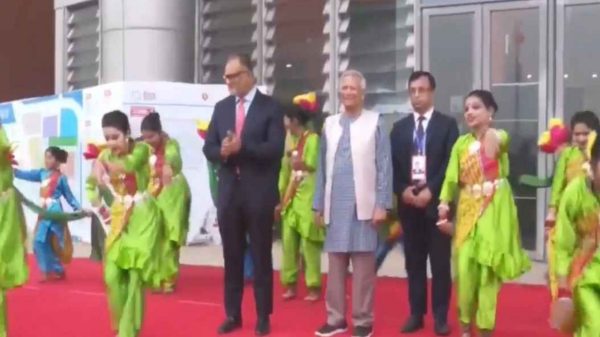 ২৯তম ঢাকা আন্তর্জাতিক বাণিজ্য মেলা উদ্বোধন করলেন প্রধান উপদেষ্টা