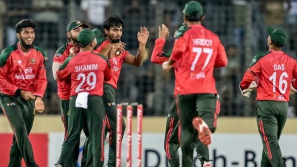 রোমাঞ্চকর জয়ে পাকিস্তানের বিপক্ষে টাইগারদের সিরিজ জয়